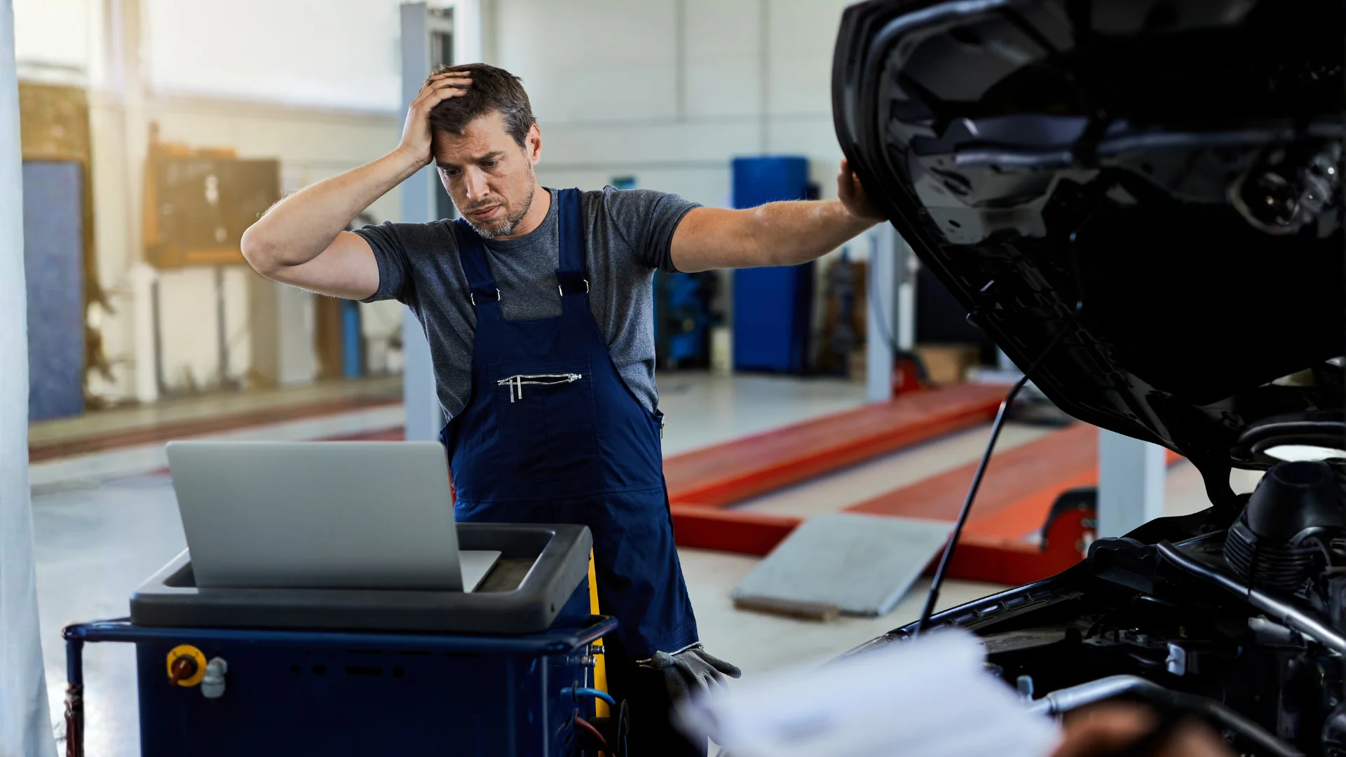 If you run an independent auto repair shop, you've probably asked this question at least once: Is free auto repair shop software actually worth anything?